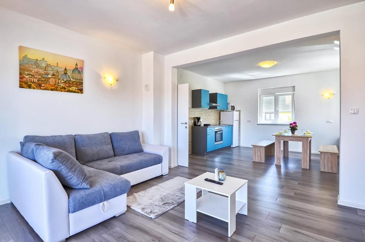 Villa Alexandria Ližnjan Εξωτερικό φωτογραφία