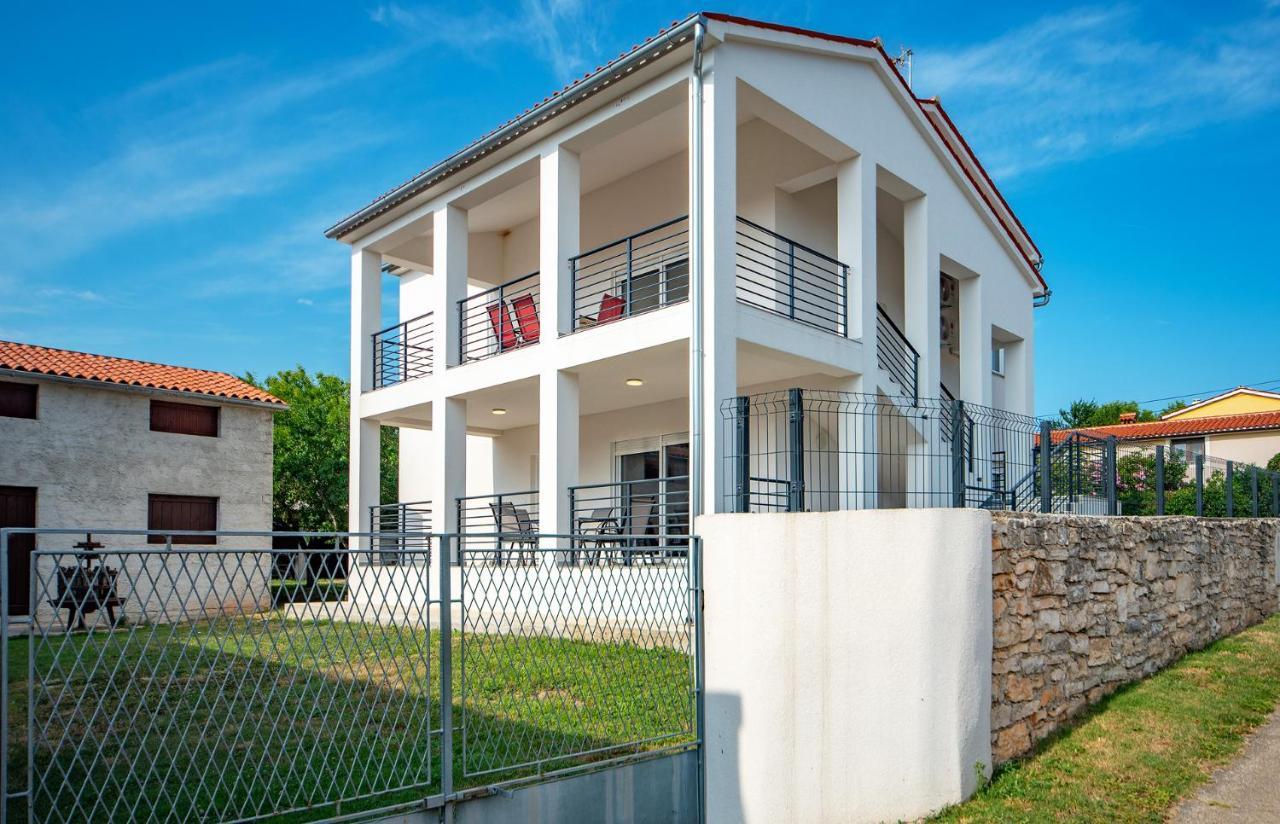 Villa Alexandria Ližnjan Εξωτερικό φωτογραφία