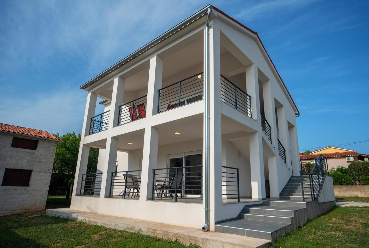 Villa Alexandria Ližnjan Εξωτερικό φωτογραφία