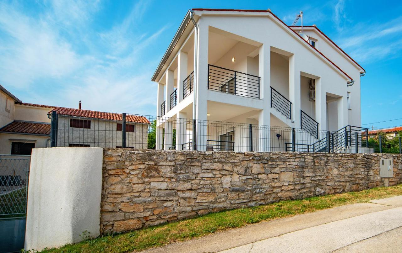 Villa Alexandria Ližnjan Εξωτερικό φωτογραφία